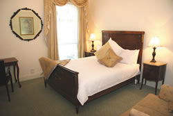 Montfort Manor - Accommodation Gold Coast 1