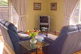 King Tide Townhouse - Accommodation Gold Coast 1