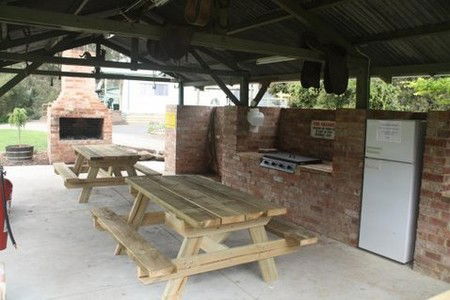 Neerim South Caravan Park - Gold Coast 4U 1