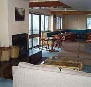 Trackers Mountain Lodge - Accommodation Gold Coast