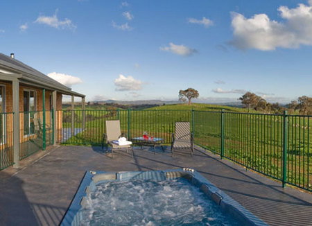 Hut On The Hill Heathcote - Accommodation Gold Coast 1