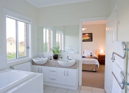 Hut On The Hill Heathcote - Accommodation Gold Coast 4