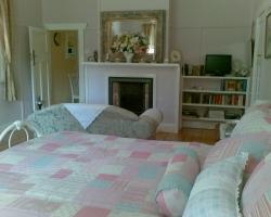 Luscombe Lodge B And B - Accommodation Gold Coast 1