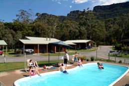 Halls Gap Log Cabins - Accommodation Gold Coast 4