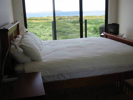Ocean View Beach House - Gold Coast 4U 2
