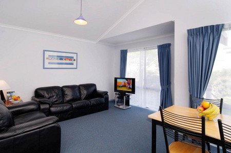 Waterfront Motor Inn - Accommodation Gold Coast 4