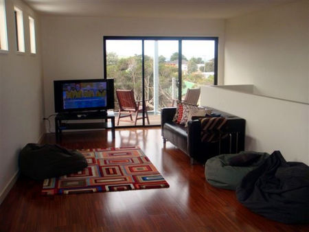 Yolla - Accommodation Gold Coast 3
