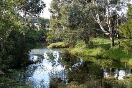Sale Motor Village - Accommodation Gold Coast 2