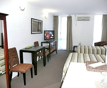Mallacoota Hotel Motel - Accommodation Gold Coast 2