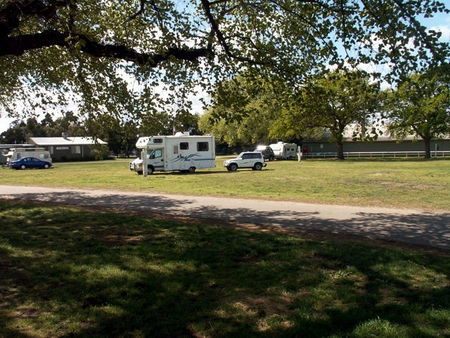 Sale Showground Caravan And Motorhome Park - Accommodation Gold Coast 0