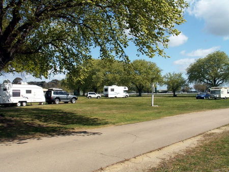 Sale Showground Caravan And Motorhome Park - Accommodation Gold Coast 1