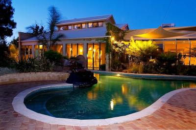 Madison Spa Resort - Accommodation Gold Coast 2