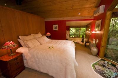 Linden Gardens Rainforest Retreat - Accommodation Gold Coast 0