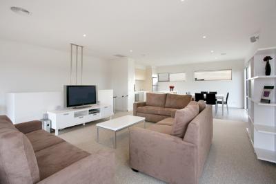 Golf Retreats Torquay - Accommodation Gold Coast 2