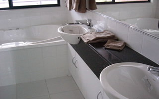 Glengarriff Town Houses - Accommodation Gold Coast 3