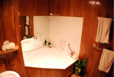 Waratah Park Country House - Accommodation Gold Coast 3