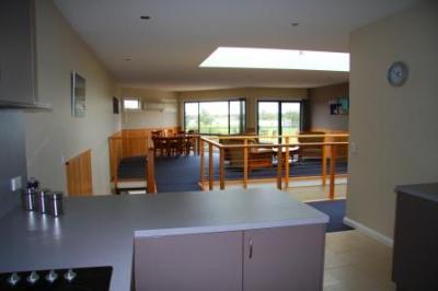 Ultimate Holiday Apartments - Accommodation Gold Coast 5