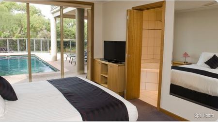 Eugenies Luxury Accommodation - Accommodation Gold Coast 4