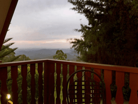Christel And Tony's Chalet - Accommodation Gold Coast 4
