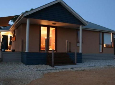 Aurora Cottages - Accommodation Gold Coast 0