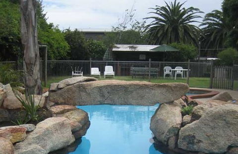 Boat Ramp Motel - Accommodation Gold Coast 1