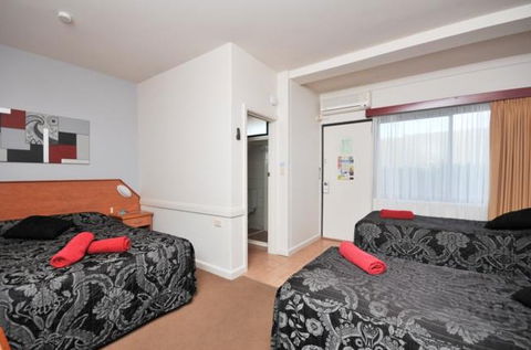 Barclay On View Motor Inn - Gold Coast 4U 1