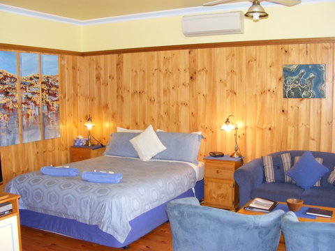 Belfast Cottages - Accommodation Gold Coast 6