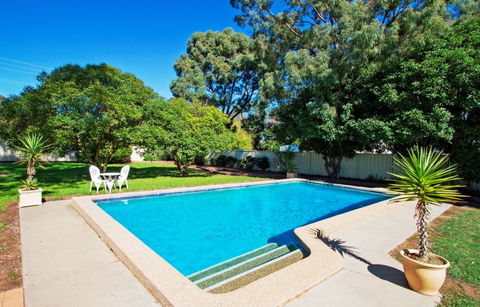 Wattle Motel - Accommodation Gold Coast 0