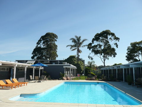 Mallacoota Hotel Motel - Accommodation Gold Coast 5