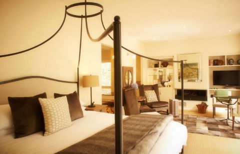 Lake House - Accommodation Gold Coast 1