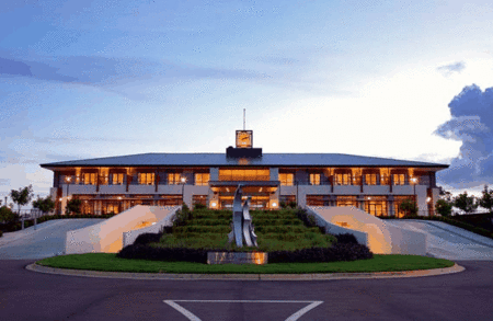 Mantra Kooindah Waters Golf And Spa Resort