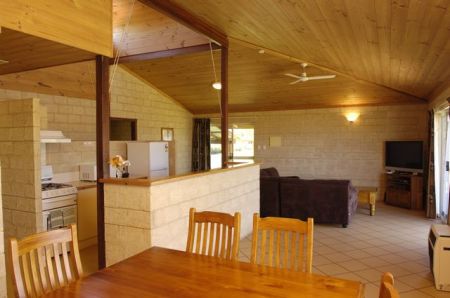 Discovery Holiday Parks - Koombana Bay - Accommodation Gold Coast 1