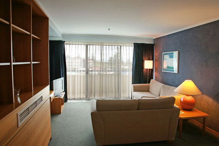 Quality Hotel Lord Forrest - Accommodation Gold Coast 1