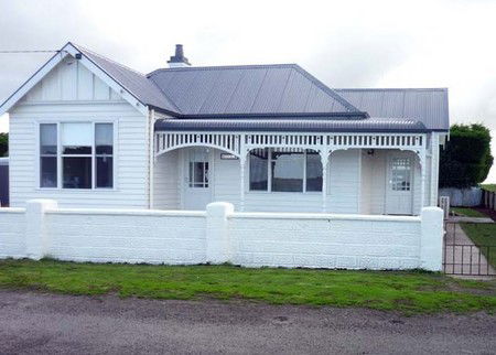 Calgary House & Cottage Accommodation - Accommodation Gold Coast 0