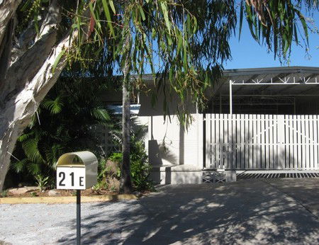 Beach Units Tannum Sands - Accommodation Gold Coast 0