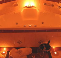 Anglesea Overboard Seaside Cottage - Accommodation Gold Coast