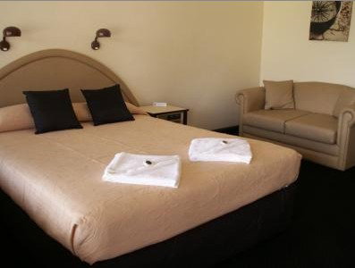 Alandale Motor Inn And Function Centre - Accommodation Gold Coast 1