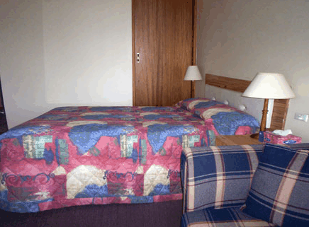 Lakeside Motor Inn - Accommodation Gold Coast 1