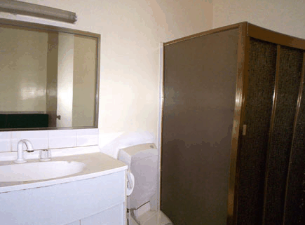 Lakeside Motor Inn - Accommodation Gold Coast 2