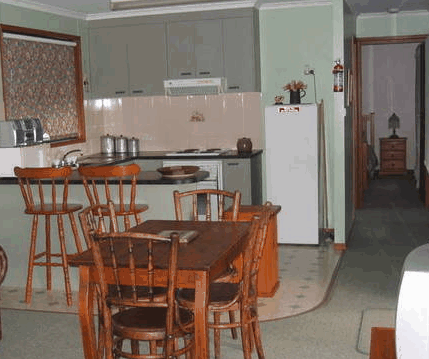 Ribbonwood Cottages - Accommodation Gold Coast 1