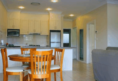 Cadman Apartments - Accommodation Gold Coast 2