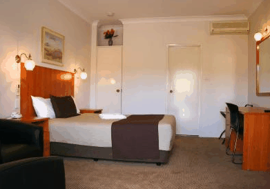 Cadman Apartments - Accommodation Gold Coast 4