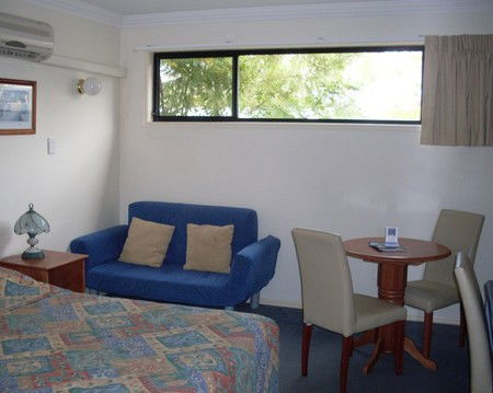 Waterford Motor Inn - Accommodation Gold Coast 1