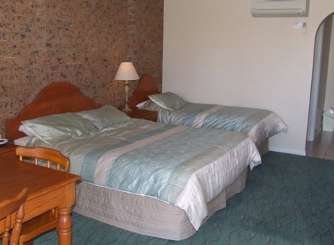 Swaggers Motor Inn, Yass - Accommodation Gold Coast 1