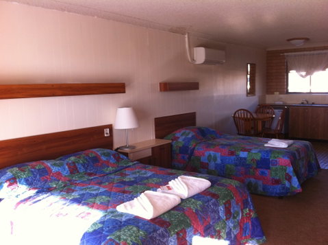Country Comfort Tumut Valley Motel - Accommodation Gold Coast 3