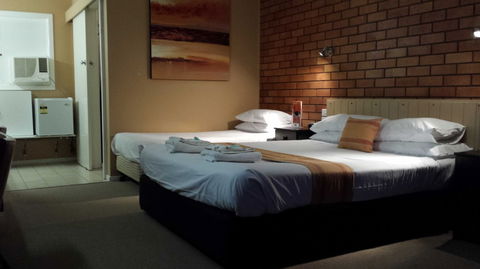 AA Hilldrop Motor Inn - Accommodation Gold Coast 5