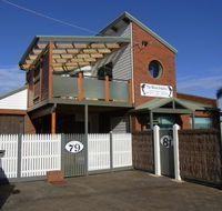 Black Dolphin Townhouse and Apartment - Accommodation Gold Coast