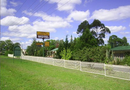 Camden Country Club Motel - Accommodation Gold Coast 0