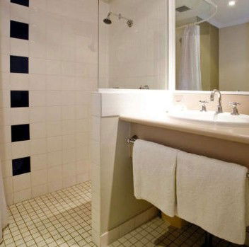 Travelodge Macquarie North Ryde - Accommodation Gold Coast 2