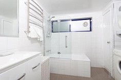 A Bay Breeze - Accommodation Gold Coast 5